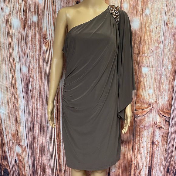 R&M Richards Dresses & Skirts - R&M Richards Beaded One Shoulder Dress‎